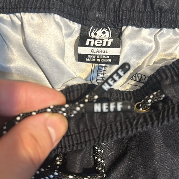 Neff Men’s Swim Trunks xl hot tub shorts - Picture 3 of 6